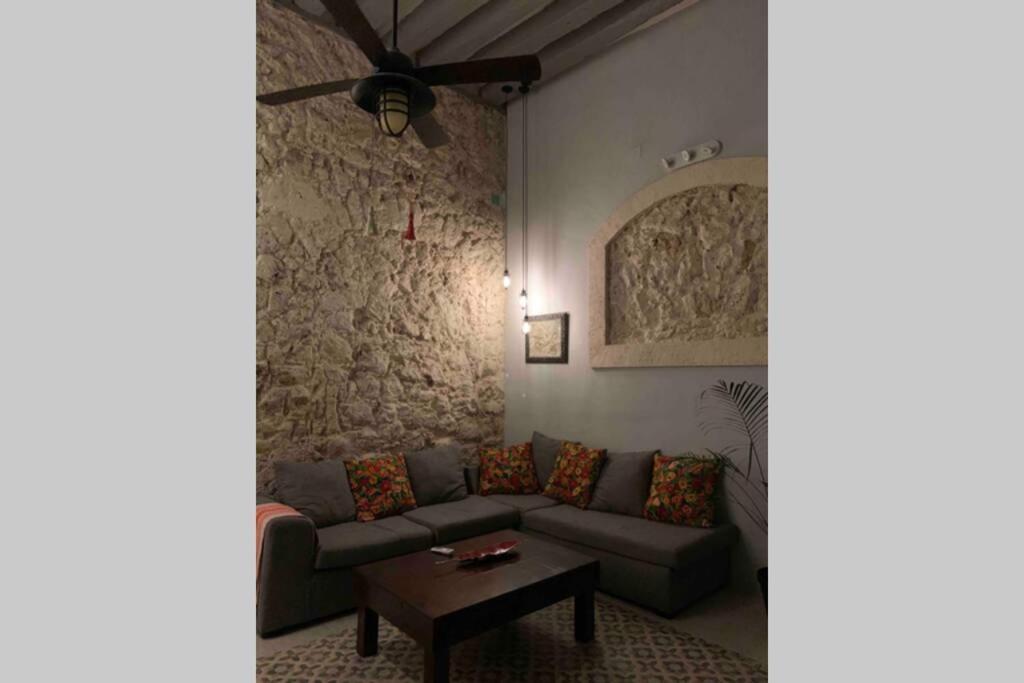 Casa El Flamboyán dentro de la ciudad amurallada Campeche Exterior foto